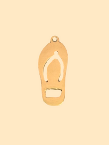 Chancletita charm (2 disponibles🚨)