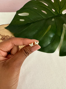 Mini monarca studs (1 disponible🚨)